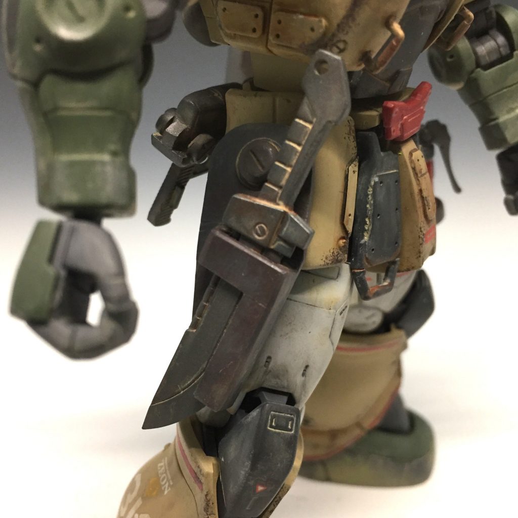 腰にヒートダガーを装備