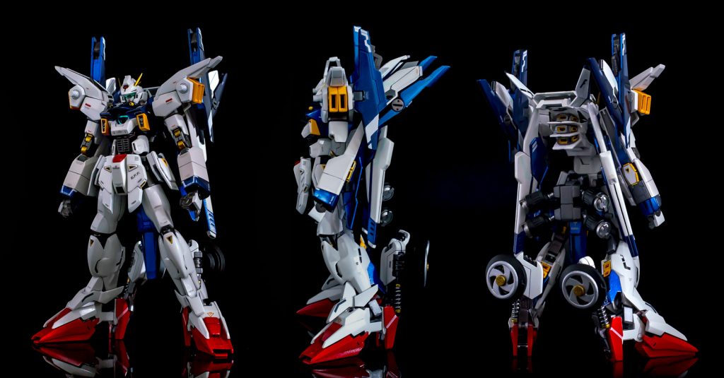 プラモとしてのベースはAGE-2マグナムを使用しており、肩やハイパードッズライフル、V.S.B.Rを見てもらえればわかると思います。
おでこのゴーグル部分やつま先はハルート、少し長めな腕はAGE-3オービタルのブースターです。