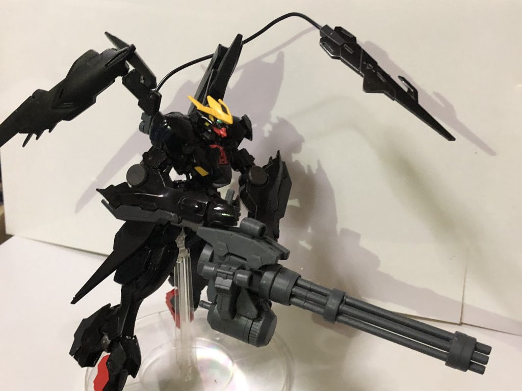 何処ぞのバーサーカーっぽくバルカン持たせてみたり