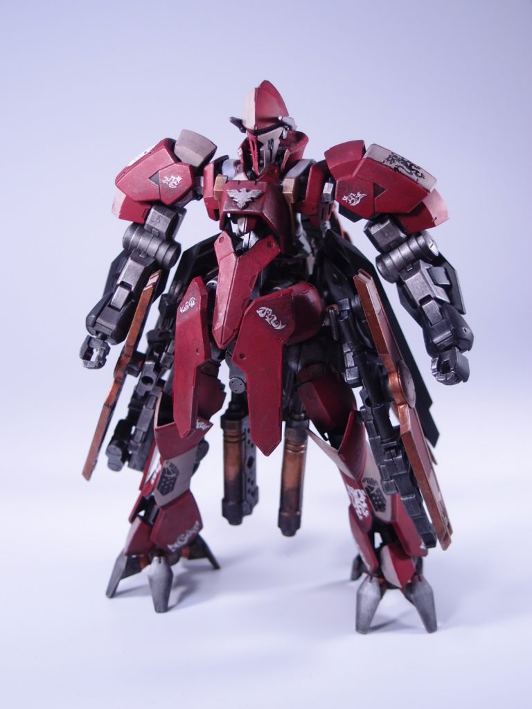 式典参加などの際に追加装甲を纏った姿。
基本装備から一転して豪奢な印象となるが、
宗家に対しての恭順を示すため本体にはファリド家紋を掲げていない。