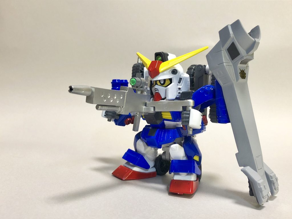 両手で持つ事が可能です。