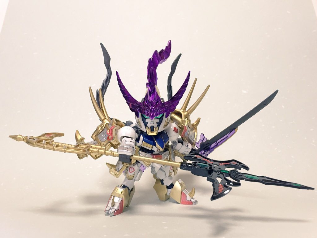 バルバトスを武者や騎士に改造している方はすでにいたので、少し変化球で三国伝風に改造。
バルバトスの荒々しく激しい戦いっぷりから、猛将呂布をイメージして作りました。