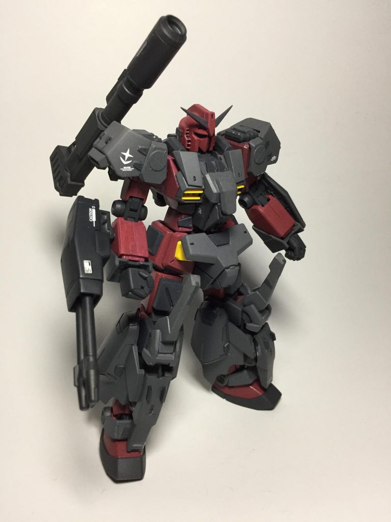 二連ビームライフルの制作と、全身に的確なパーツを貼り付けました