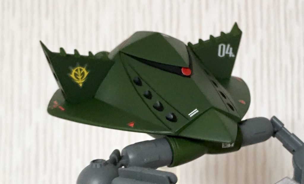 前面アップ。目立つ合わせ目と表明処理しただけの素組みです。各部デカールは他キットから流用しました。