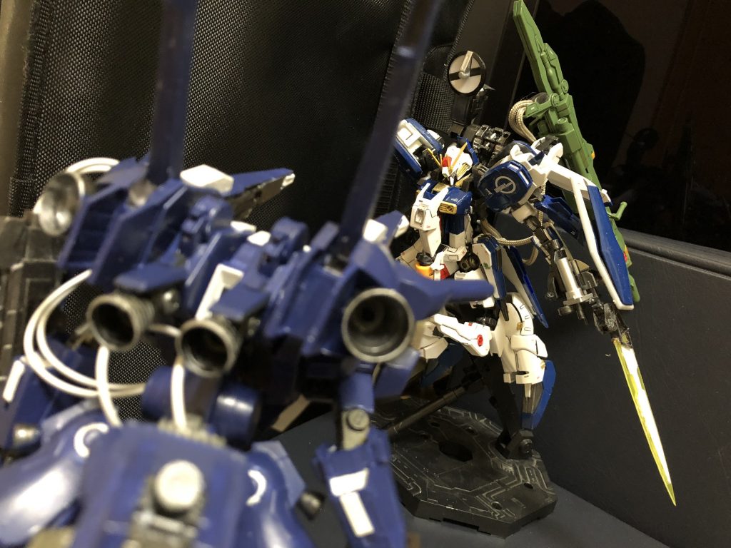 「青二才が!貴様なんぞとは年季が違う!!捻り潰してくれるわ!!」
ガンダムMk−Ⅴ 可変検証試作型でした。