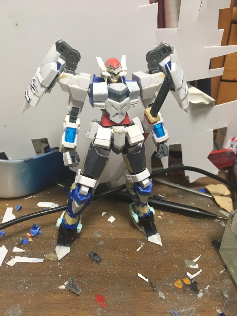 アジャイル・スラスタが取り付けられ完成に近づきつつある段階。スラスタは基部以外はフルスクラッチによる作製。