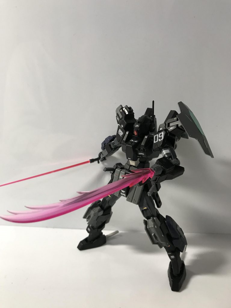 ボックスタイプのサーベルと普通のサーベルです!ボックスタイプは高出力な感じです!