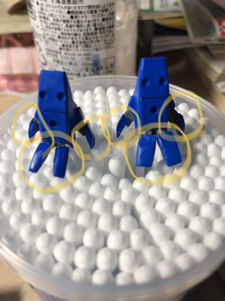 ハイヤーザンスカイフェイズのスカイブレイザーを加工したので色をマーカーで塗ってみたら、、、
あら不思議!
ぷっちょ人形になりました笑笑
いや、ほんと偶然なんです笑笑