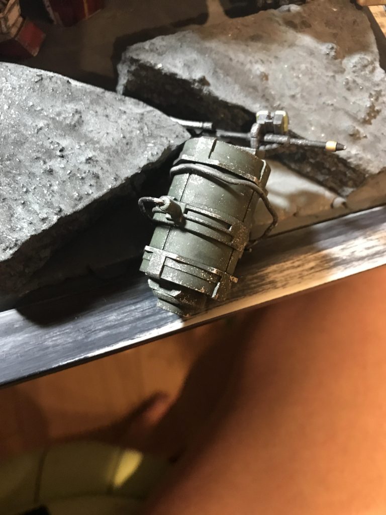 廃材パーツ作ったり