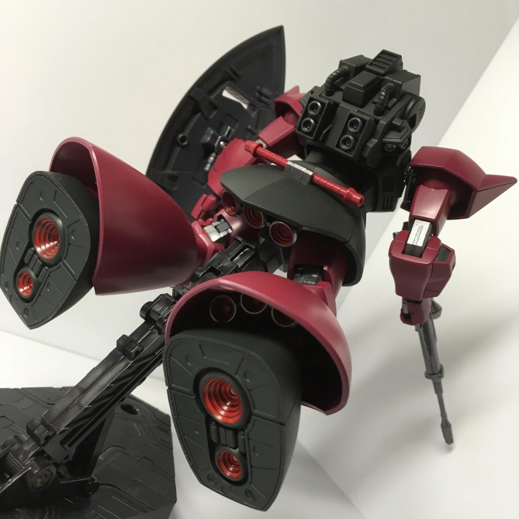 全塗装...のように見えて実際は一部関節や見えないとこは塗っていません