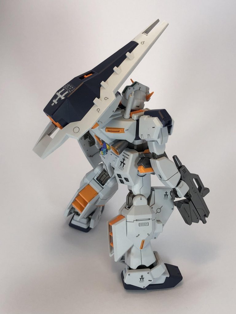 プロポーションの良さが抜群で、見ていて惚れ惚れするほど。
比較的古いキットですが、それを全く感じさせない格好良さです。
素晴らしい！