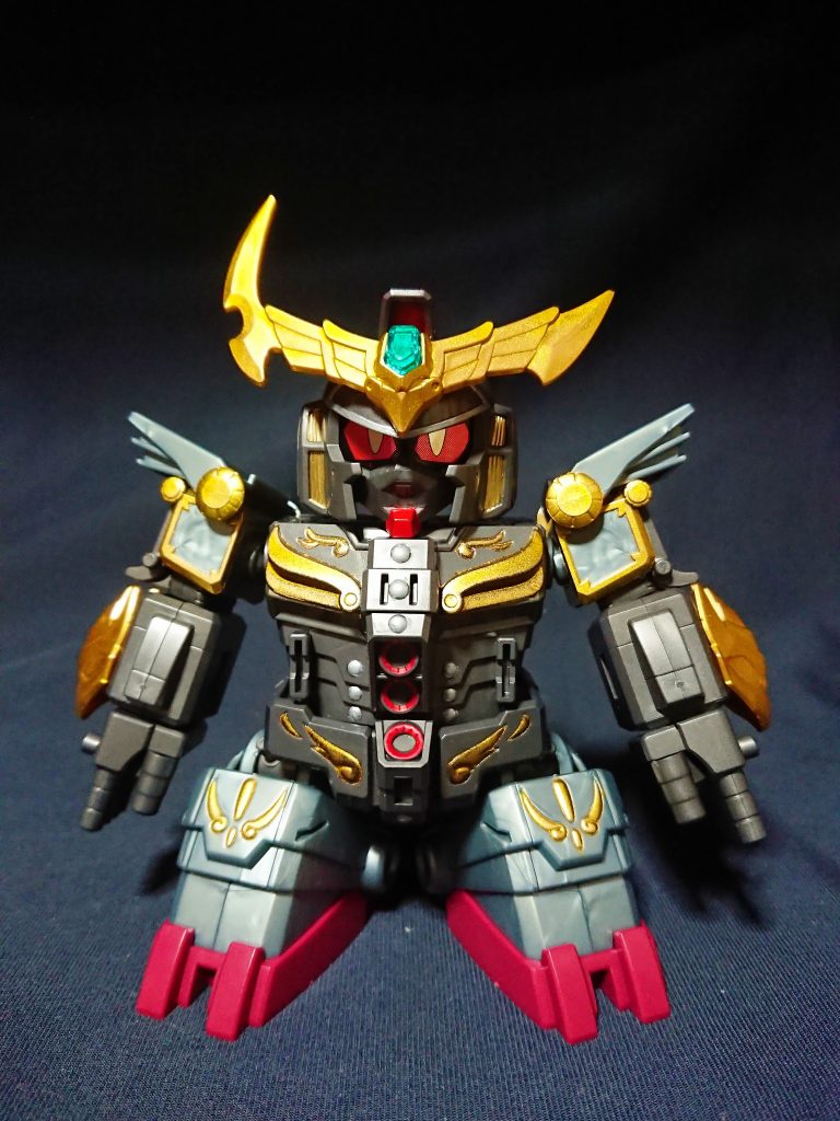 暗黒玉璽サイコガンダム
玉璽の対極にある煉獄の王の証から蘇った巨神兵器。
内部に司馬炎を取り込み、闇の力を借りることで蚩尤ガンダムへ変貌を遂げる。