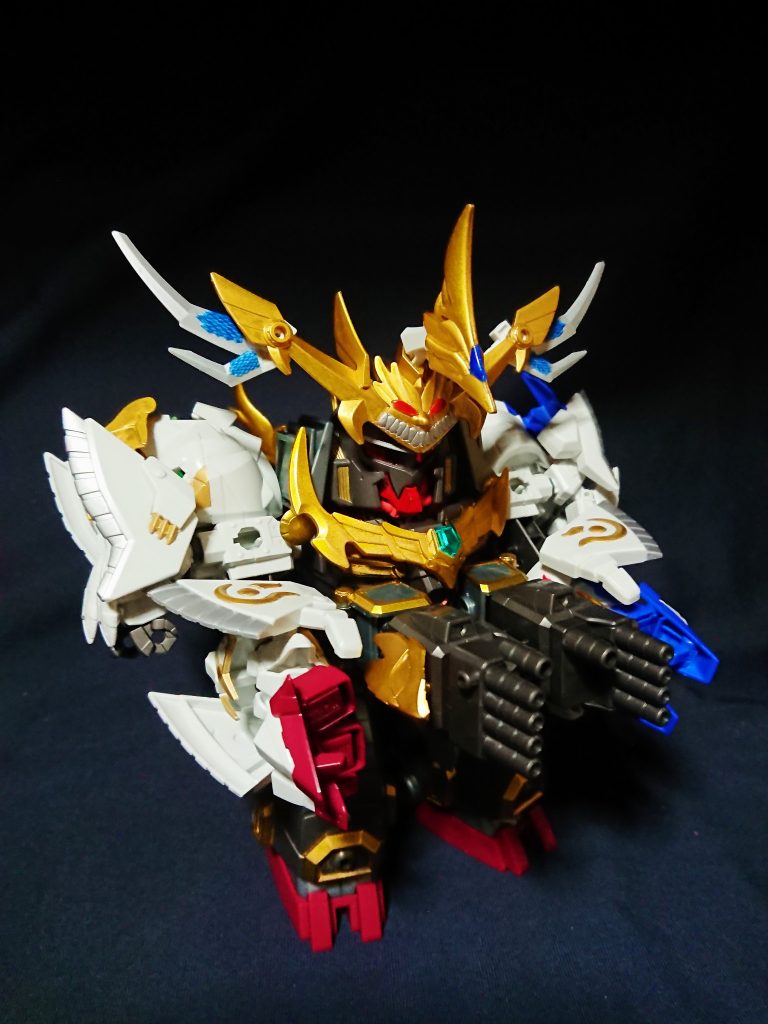 天魔爆煉砲を構えたり逢魔合身刀を持たせポージングさせた際に腕を上げると、肩に取り付けた玉璽サイコの肩パーツに干渉しほぼポロリが起こる。
司馬昭と司馬師の接続部分も緩めなので改修は必須になる。