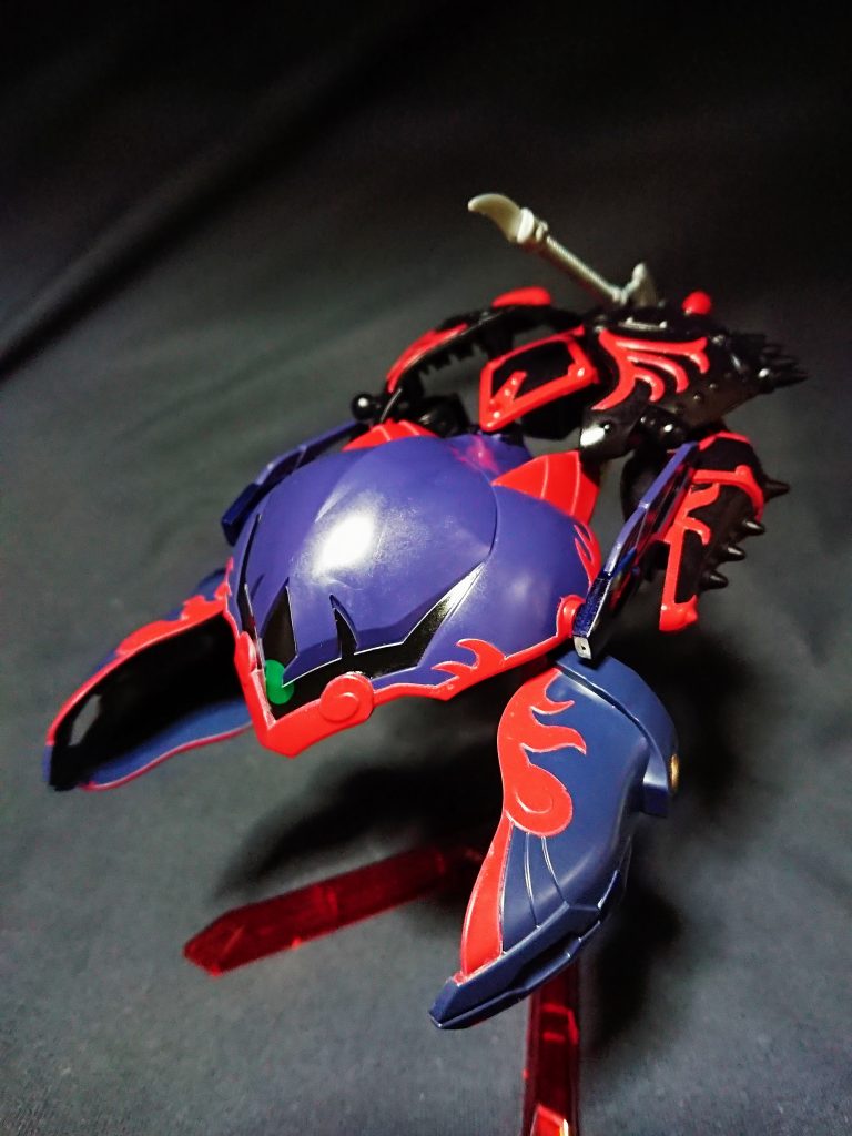 毒鋼機
毒蠍機と鋼蠍機の合体形態。
こちらも支援機となり背部に賈詡を乗せることができます。