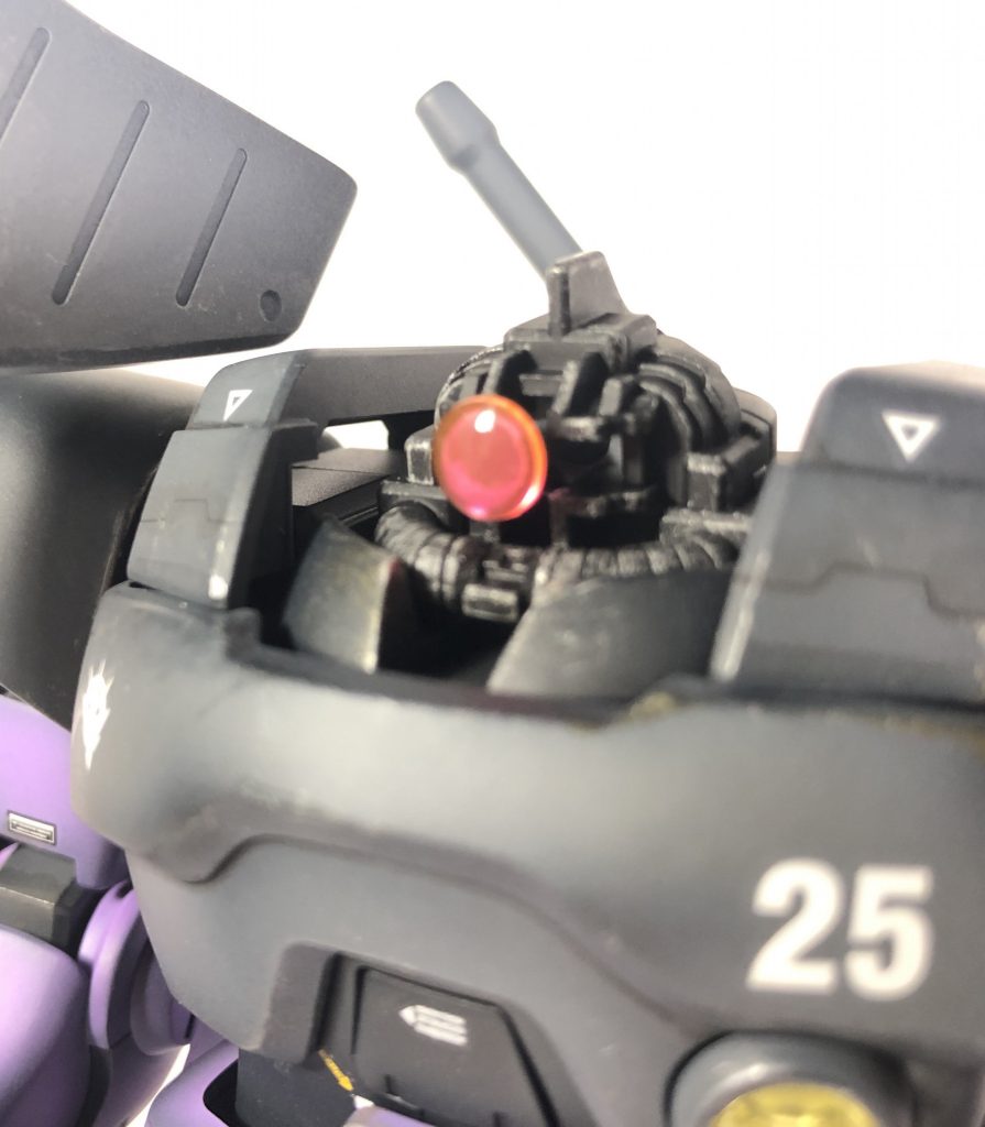 モノアイはハイキューパーツに差し替え