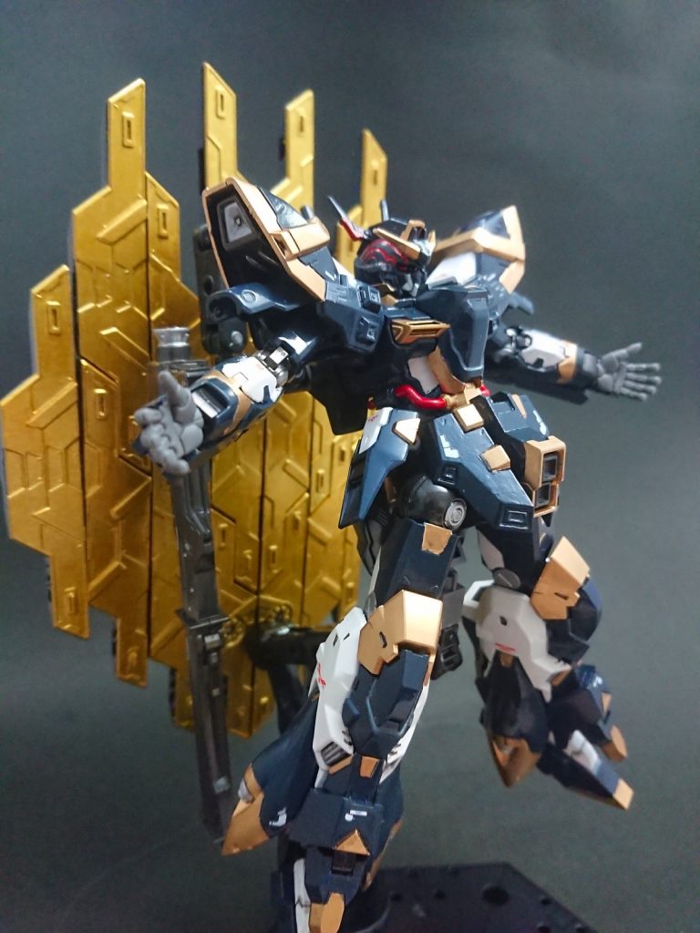 フルムーンガンダム–3枚目/制作者：カミオ