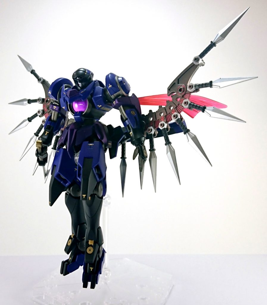 GNクナイ展開
GNクナイの射出機部分と疑似太陽炉にはMr.クリスタルカラーのルビーレッドで粒子の表現をしております。