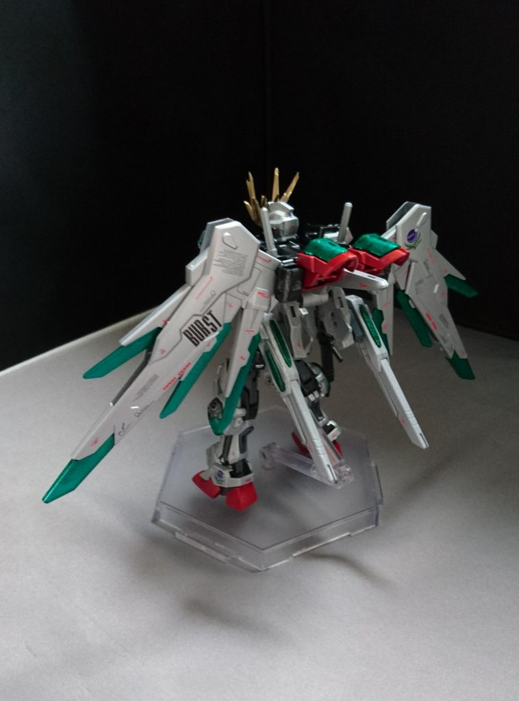 後ろ姿です!
なるべくストライクのイメージを崩さないようにしてみました