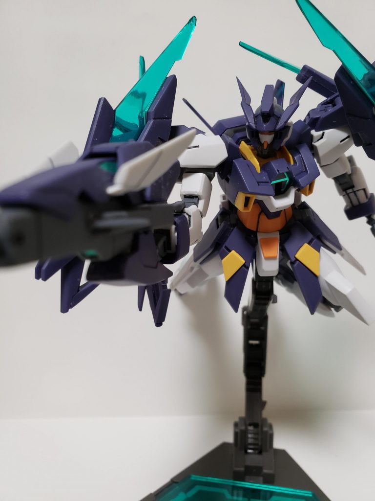 クリアパーツには光沢を 普通のパーツにはつや消しを吹きました