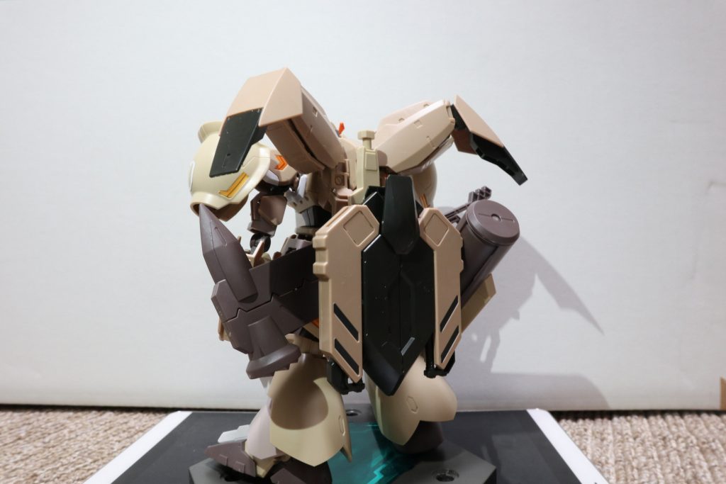 バックショット
フルシティそのままです
ガルバルディリベイクのだと左右非対称
だったのでフルシティのものに少し手を加えました