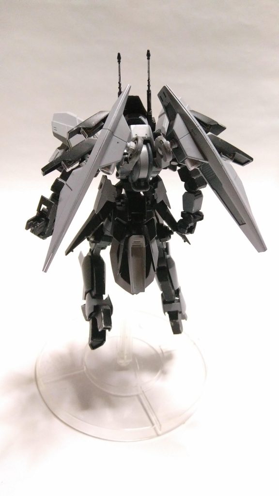 バックパック　「高軌道スラスター」
大気圏飛行や宇宙用のバックパック。
大型スラスターは可動があるため、姿勢制御や安定性も良好。