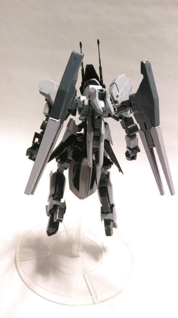 バックパック　「１型」
２基のスタビライザーに電磁砲２門が搭載されている。

スタビライザーと電磁砲はクランシェのライフルとカスタムのパーツです。