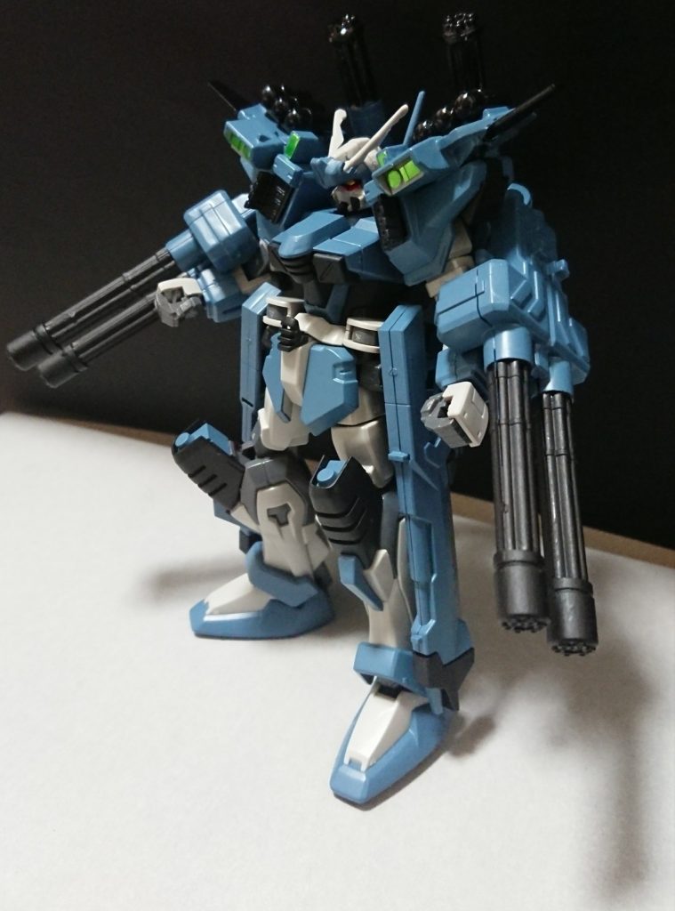 ヴェルデバスター・シュペルの操縦者はヤクト・ガズアル(GUNSTAに投稿済み)やカラミティ・ジョイフル(GUNSTAに投稿済み)が所属していた小規模なフォースに現在も属している。
カラミティ・ジョイフルの操縦者に射撃戦のいろはを教えた者でもある。