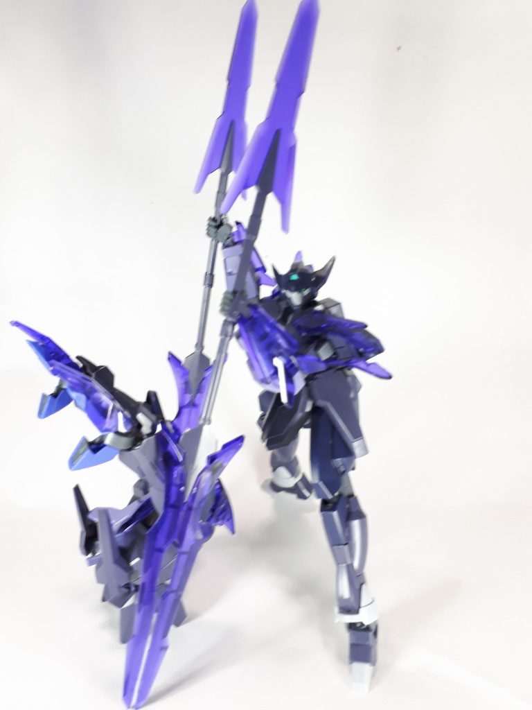 バックパックを取り付けるとバランスが取り辛くなるので、外しておいた方がバランス自体は取りやすいです。改造感は減りますがね…。