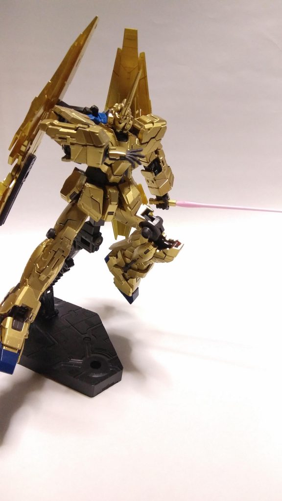 アクション②
ビームサーベル