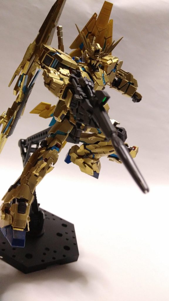 アクション①
ビームマグナム