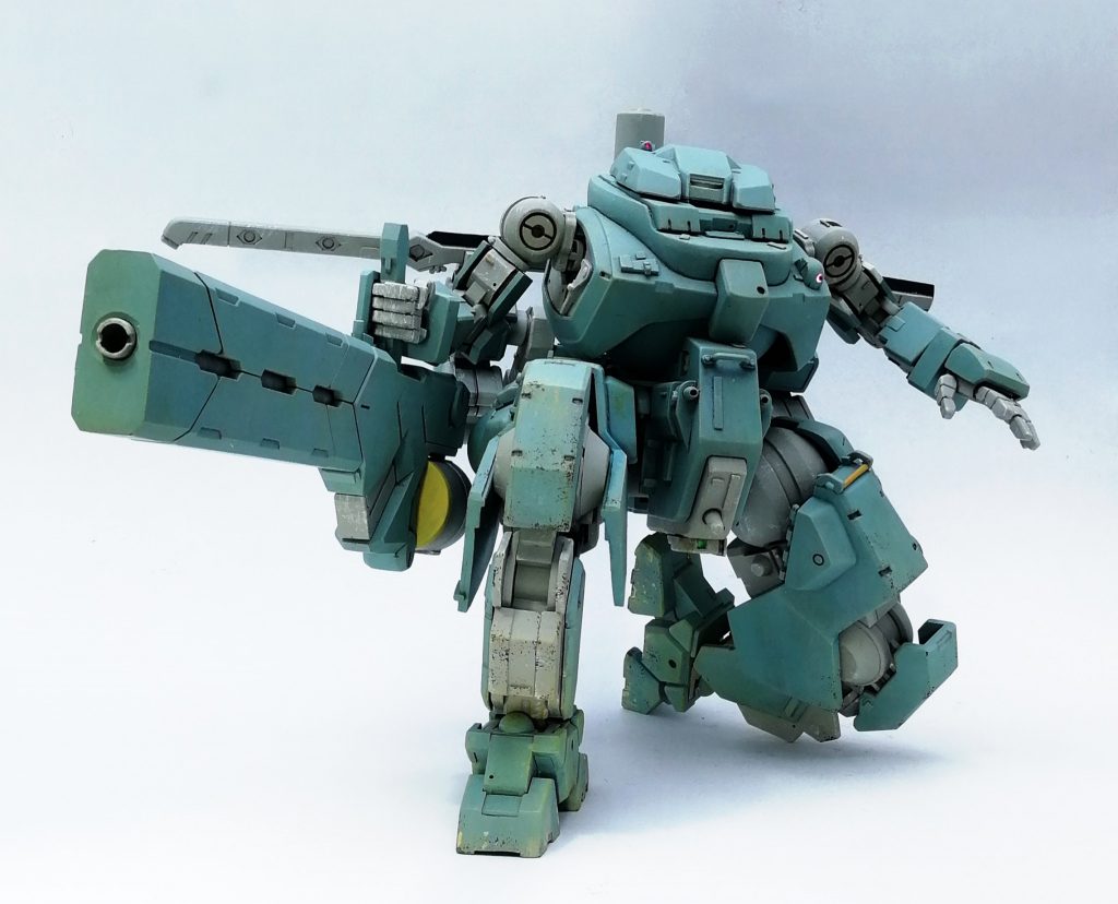 クリアランスはしっかり取ってあるので膝射も可能。