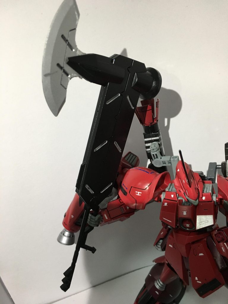 手持ちの大型武器はハンマープライヤーを改良して、アックスプライヤー。