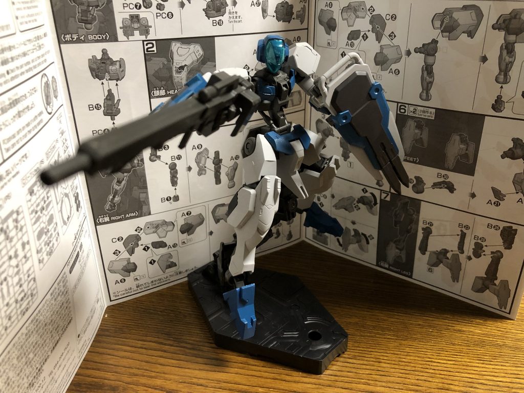 120mmロングレンジライフル
グシオンリベイクフルシティの使っているライフルのデータを流用して製造した長銃
威力は高く、連射能力も比較的高くなっている