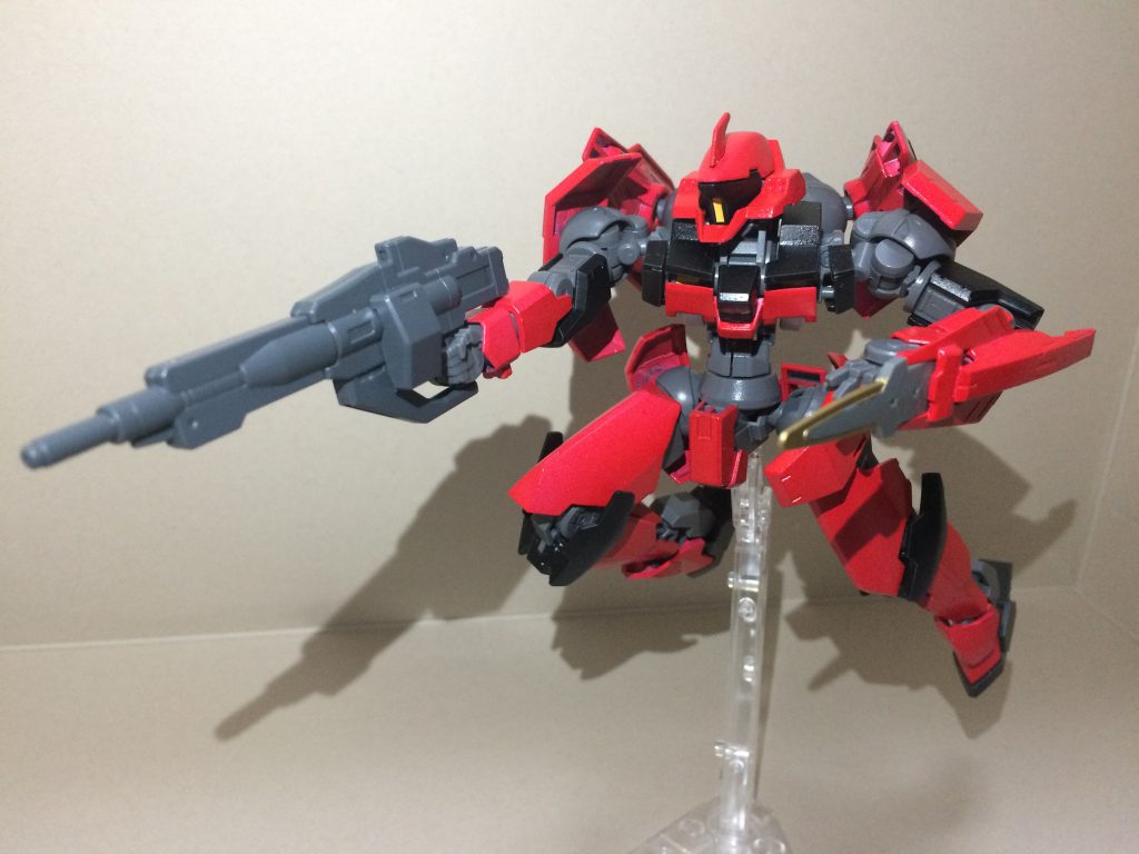 使用頻度は少ないが牽制のためライフルも運用