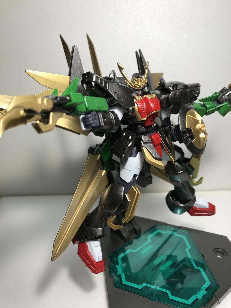 個人的に好きでよく使っているスターブライトアイアンが鉄鎧のイメージにぴったりだったので、今回も使用しました。