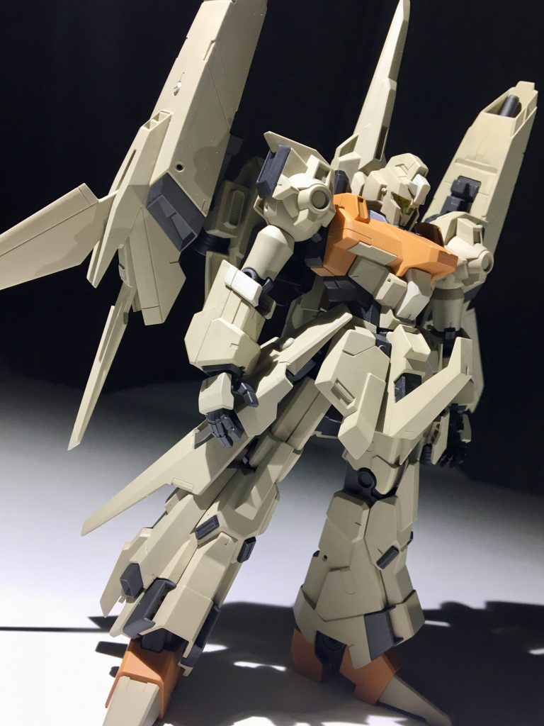 墨入れ前。他のGRと同じ色にしたら、成型色より結構暗かった。