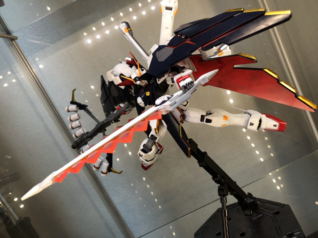 ムラマサブラスターとピーコックスマッシャー、両方とも大きな武装でフルクロス部分に干渉しまくりなかなかいい写真を撮るのに苦労しました