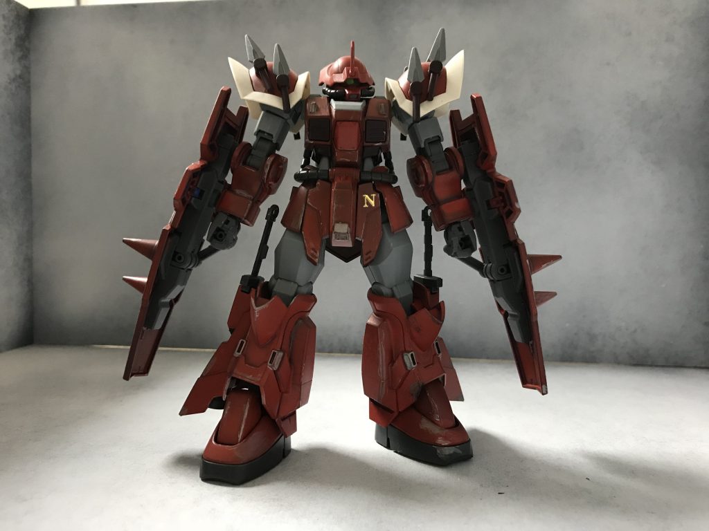 武装はヒートサーベル ヒートダート
シールドナックル シールド内蔵バルカン
と近接脳筋機体に仕上げました。