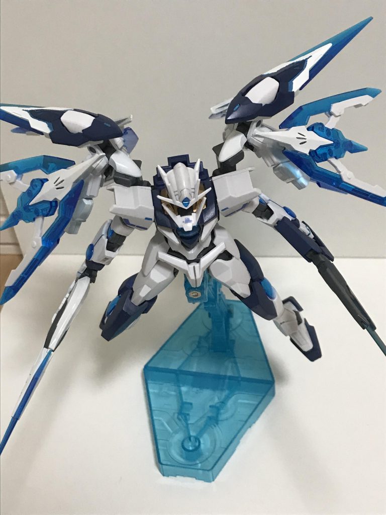 バインダーを展開して高速戦闘形態。