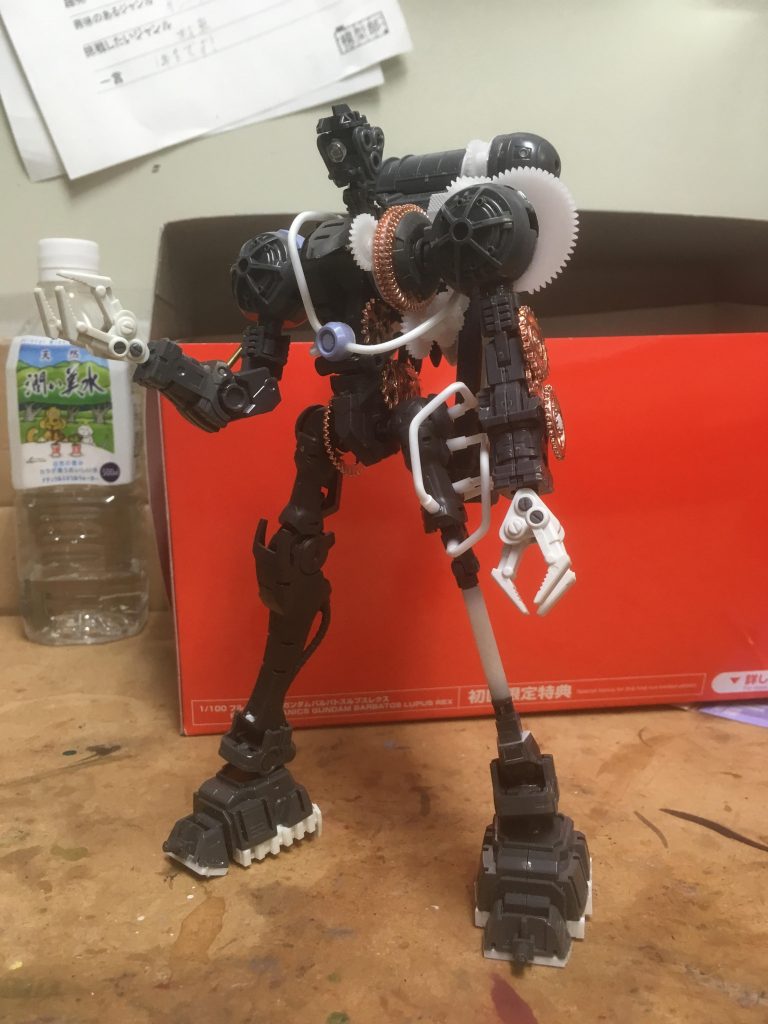 プラ棒曲げてパイプを生やして…