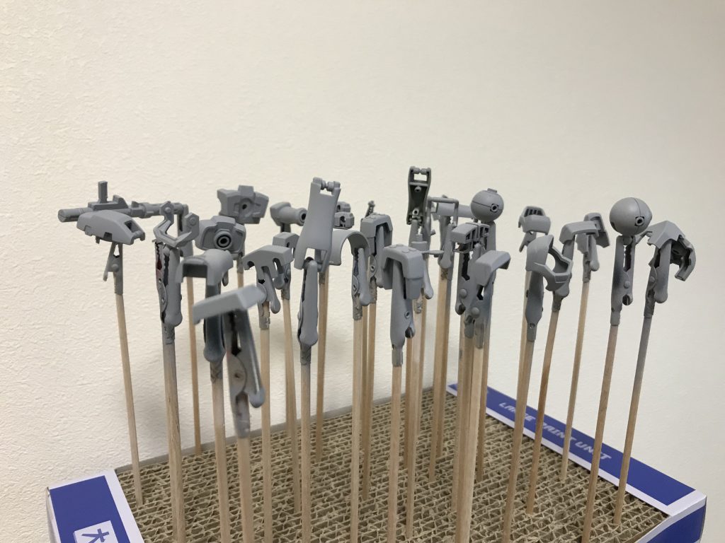 サーフェイサーはクレオスの1200