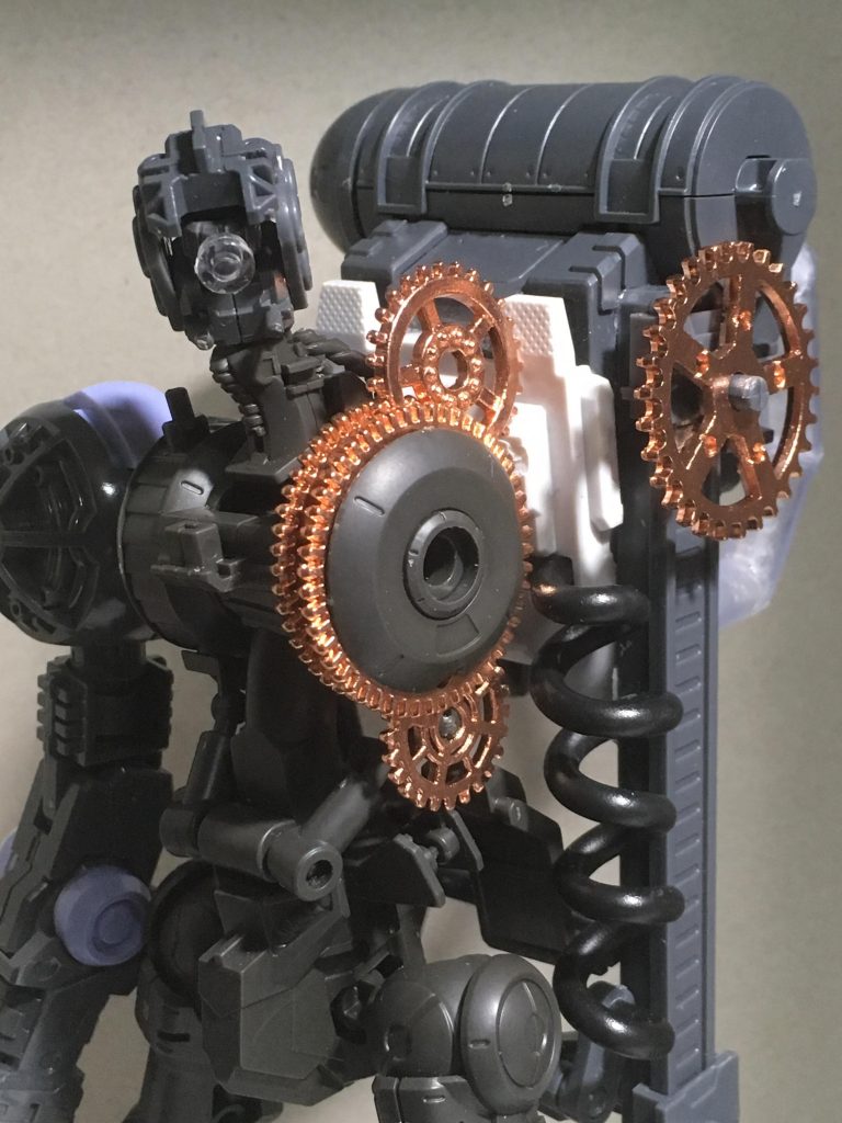 歯車ペタペタして…