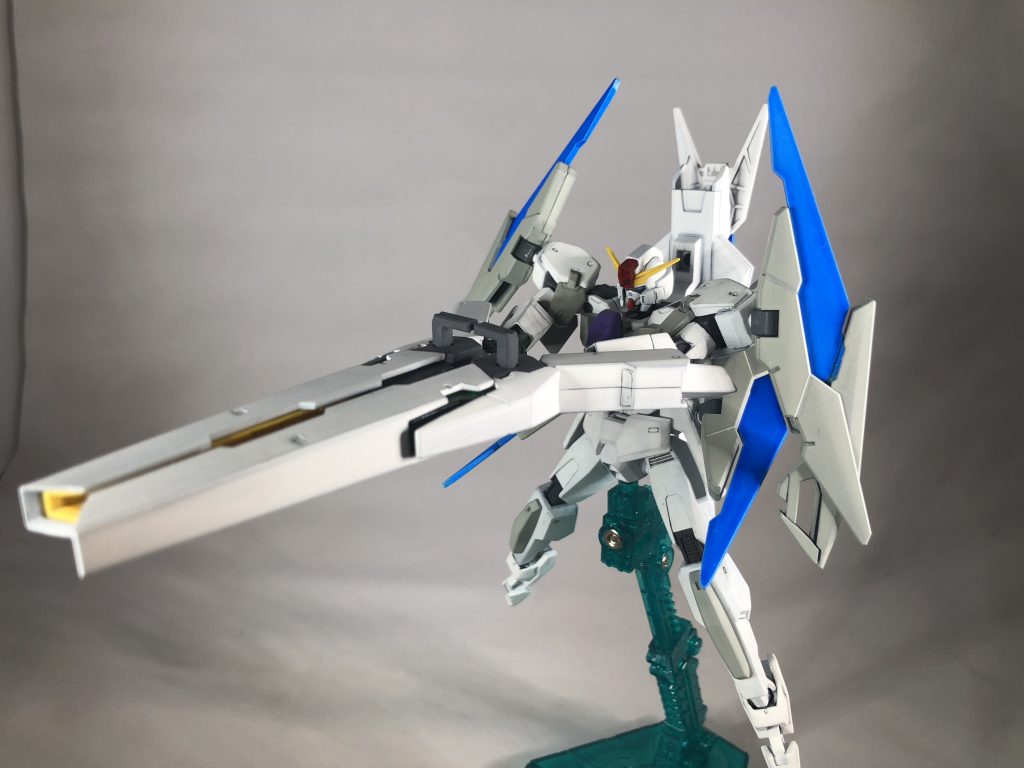 武装はまんまセラヴィーから引っ張ってきてます。
Fファンネルの接続もセラヴィーから。