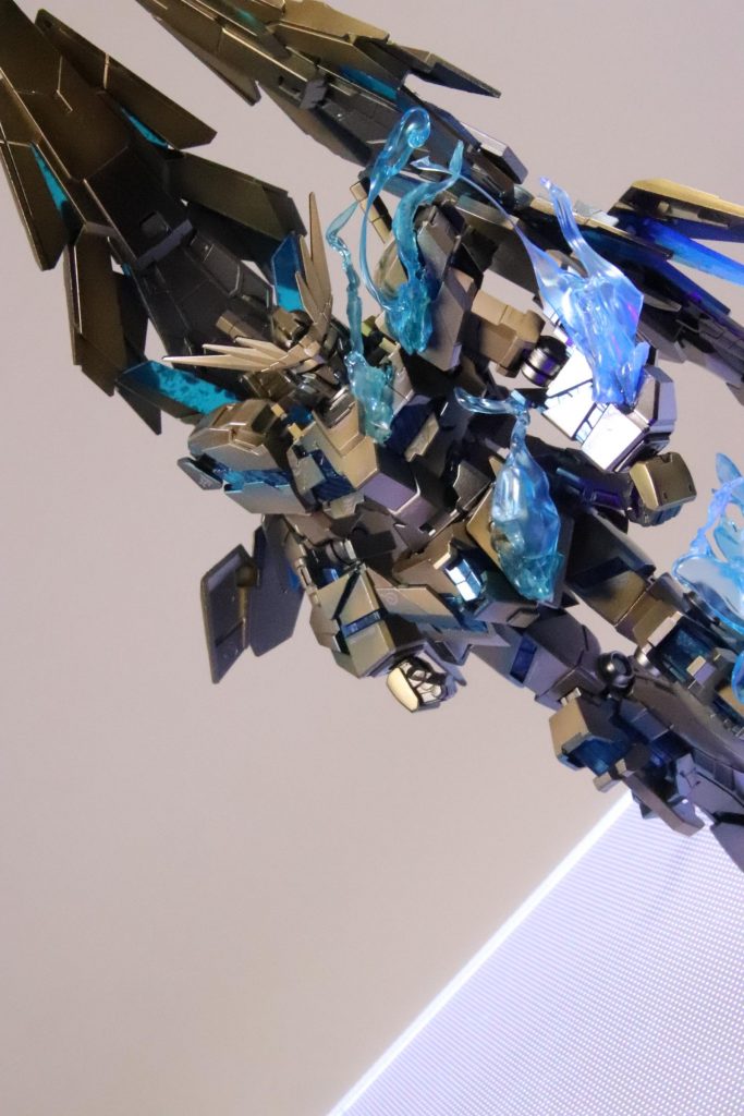 RX-0ユニコーン ガンダム3号機 フェネクス (NT) ナイトロフレア–6枚目/制作者:あぬびすん @anubisnn