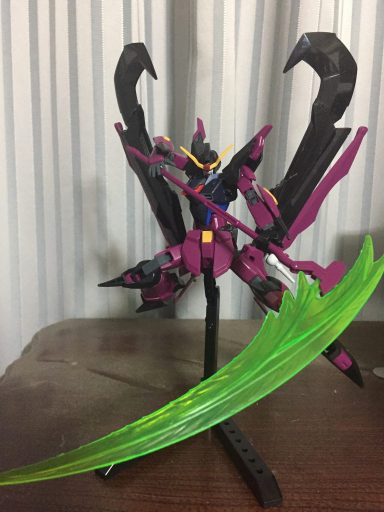 塗装前。
成型色とほぼ同じにしたかったんですが、スプレー勢のためそれらしい色がなくこの色に。