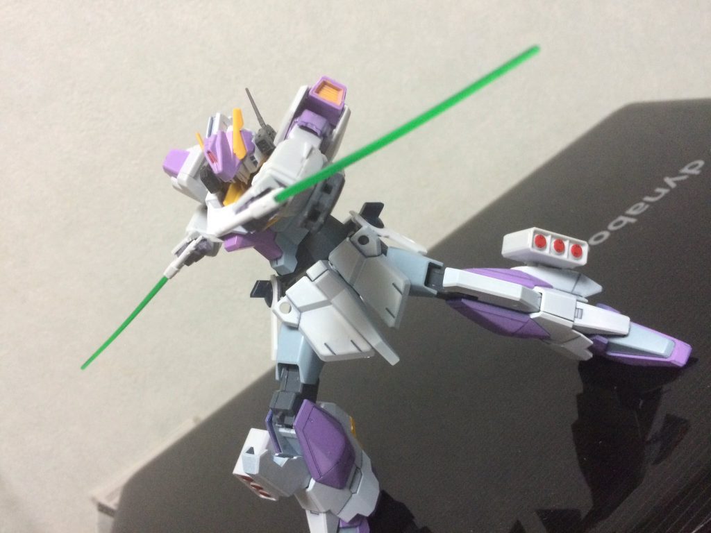 バックパックを取り外すと割とスッキリした見た目になってます。身軽そう。