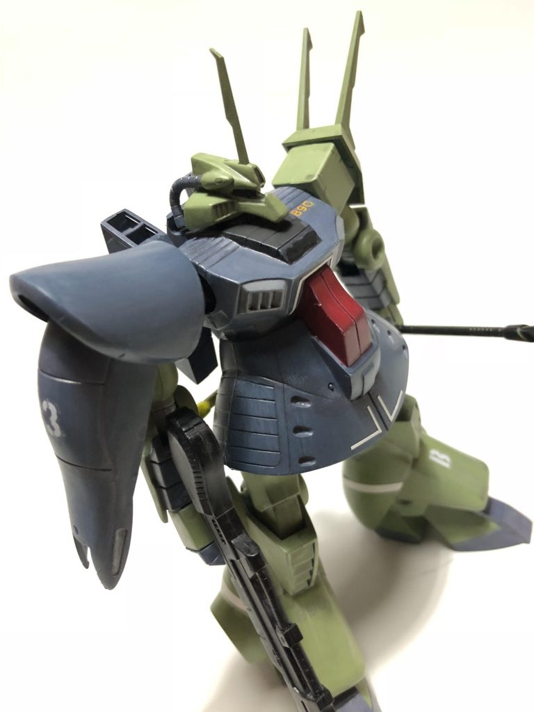 胸部アップ

後頭部は固定してないので左右に振れるように。
左肩の伸びてるのはなんなんだろ…