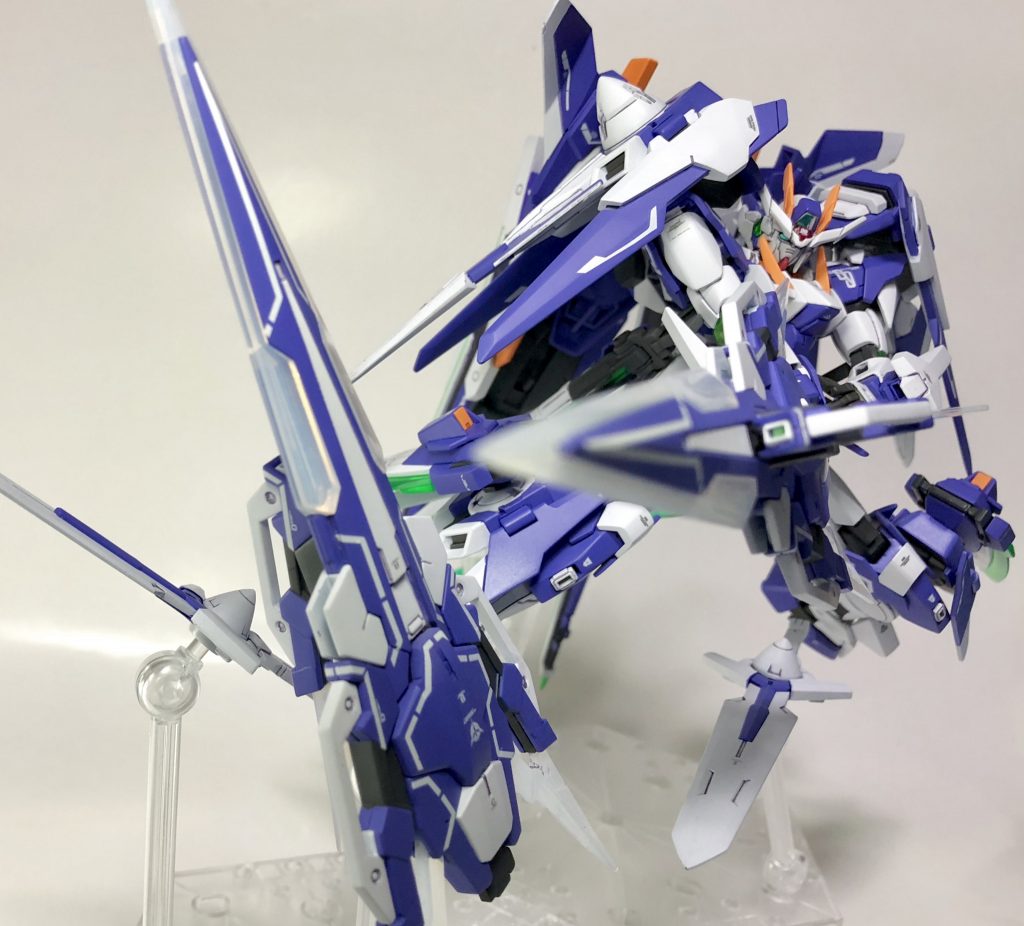 GNソードIVフルセイバーの刃は白色のオーパーツ仕様です。