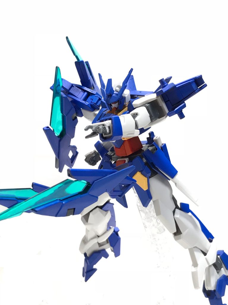 「行け!ファンネル!」
的なイメージで撮りました。
スタンドを使っていたのですが、ibisPaint Xで消去、浮遊しているイメージを意識しました。