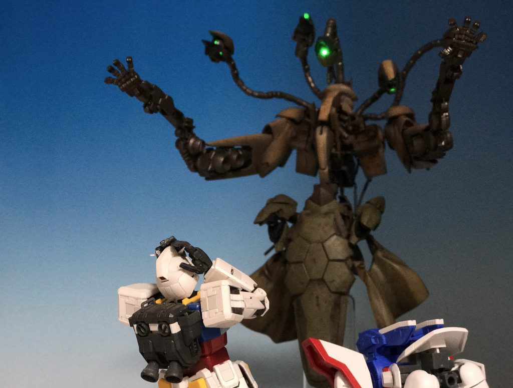 (ドライアイスの霧に)各グレイズ頭からプロジェクションマッピングでトラがウマになるような映像を投影するのが、こいつの攻撃方法。
精神攻撃一筋。